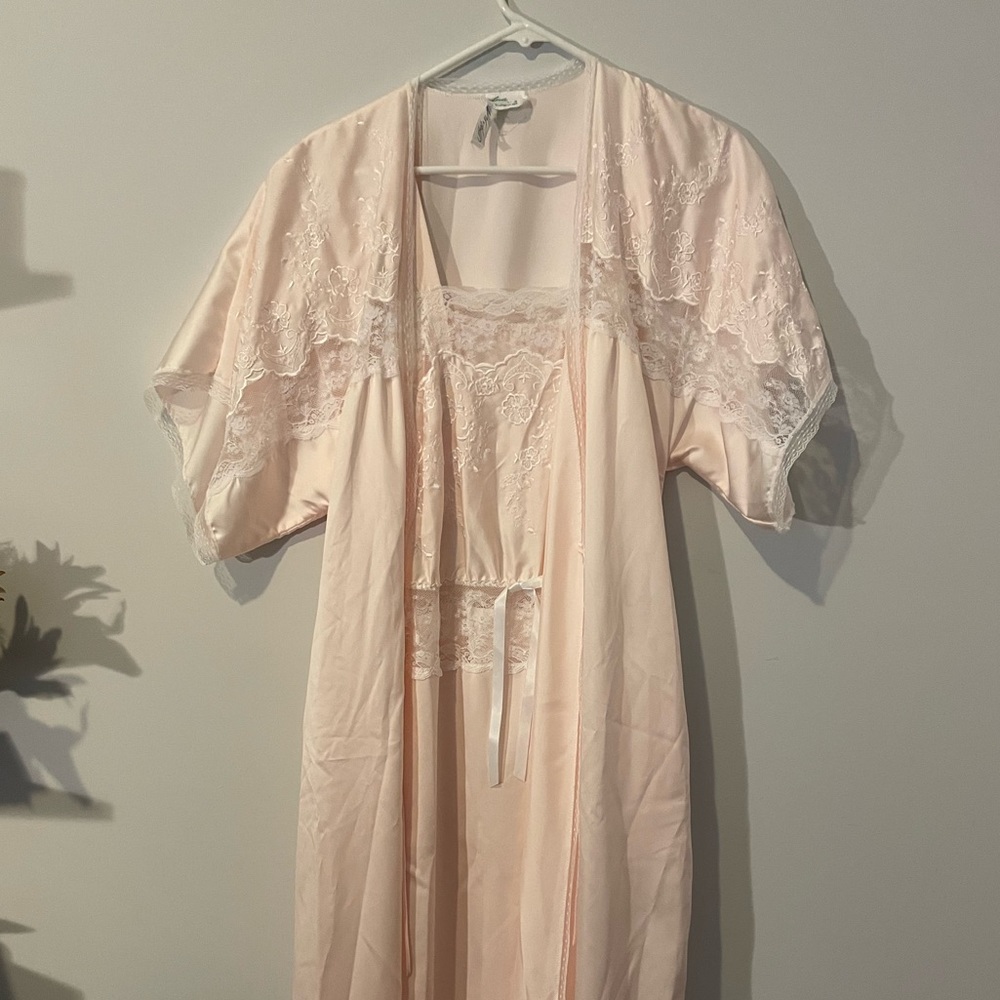 Slumbertogs vintage small nightgown and robe